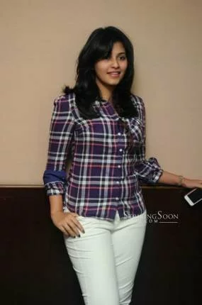 Heroine Anjali at Red FM Hyderabad 7th Anniversary Lucky Draw